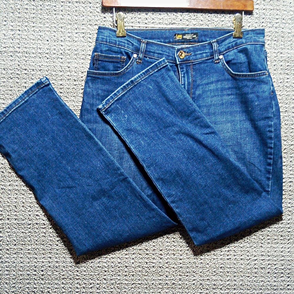 Size 3 Lee Women Blue Medium Wash Mid Rise Straight Leg Relaxed Stretch Jeans i4